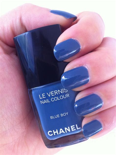 blue boy nagellak chanel|lagune Chanel nail polish.